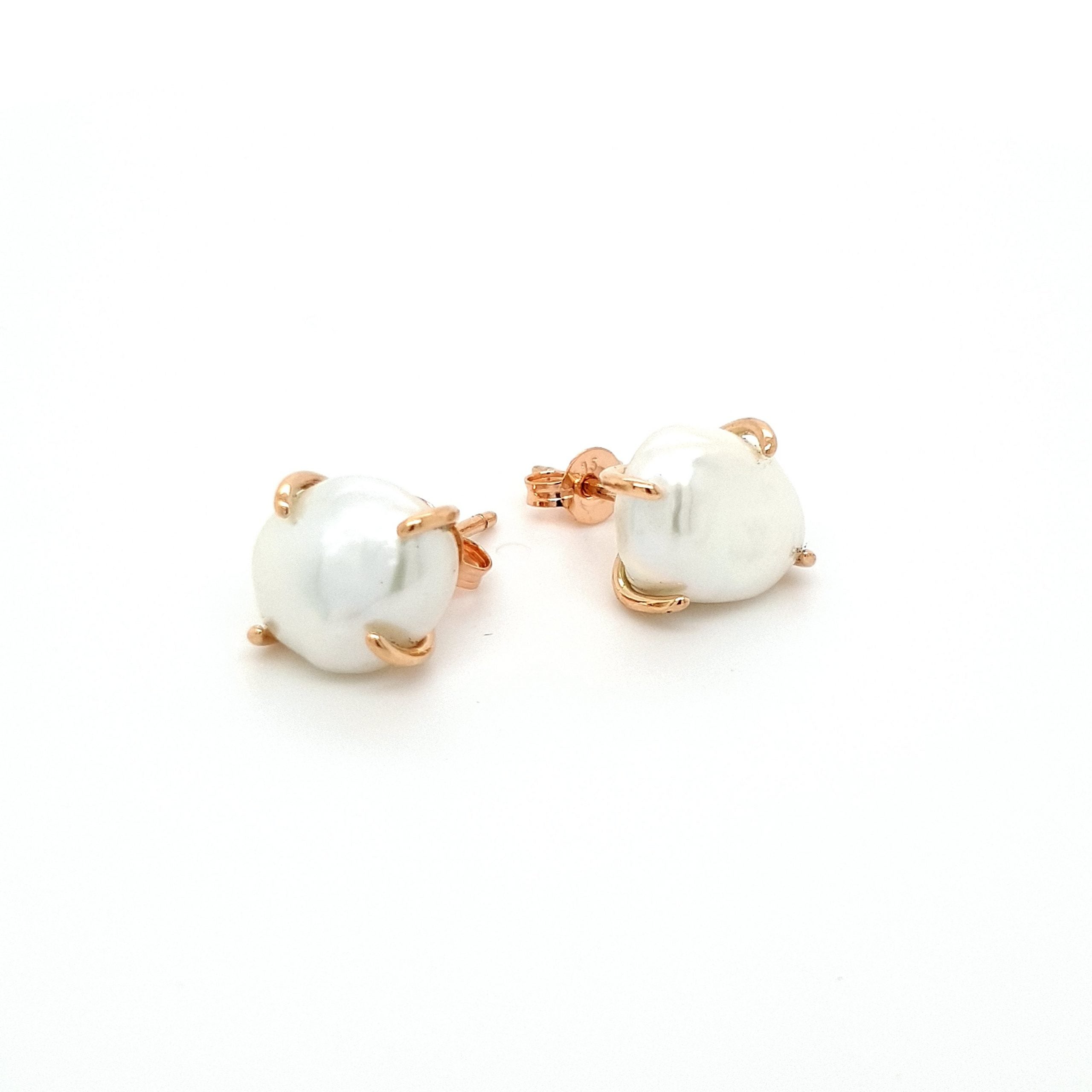 Keshi Pearl studs