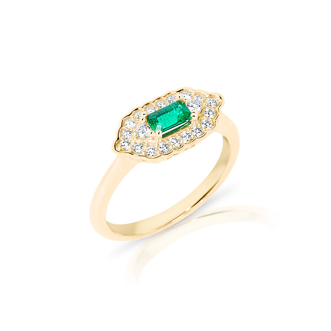 Emerald and diamond rind