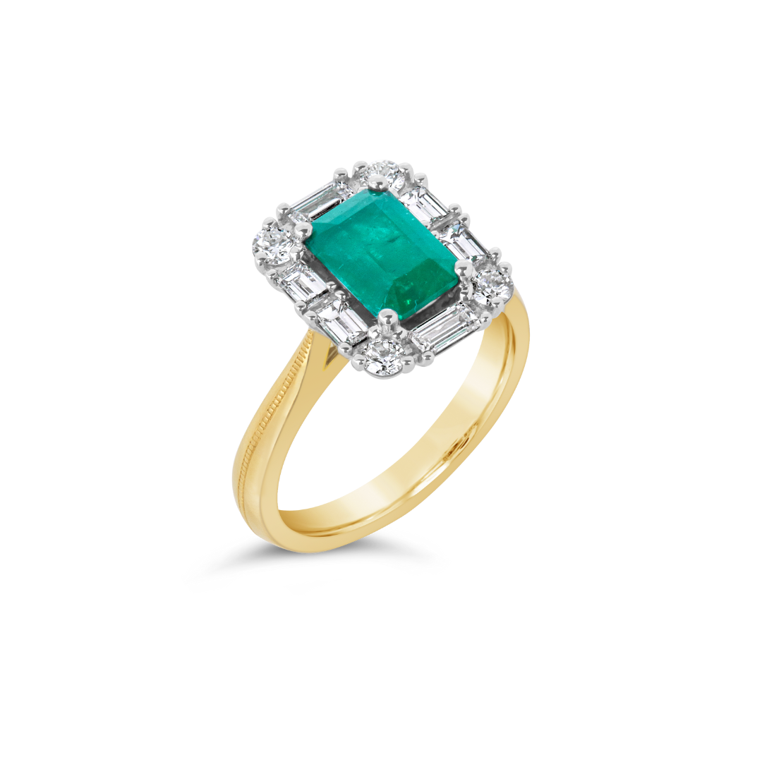 Emerald & diamond Ring